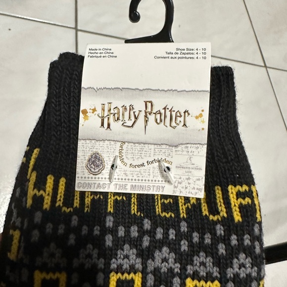 Harry Potter HUFFLEPUFF Thick Knee/Boot Socks Shoe Size 4-10 Brand New! - Picture 4 of 15